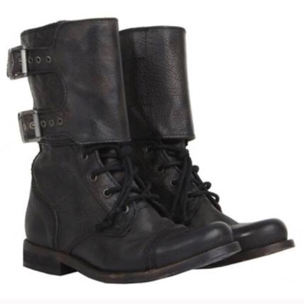 Damisi Boots